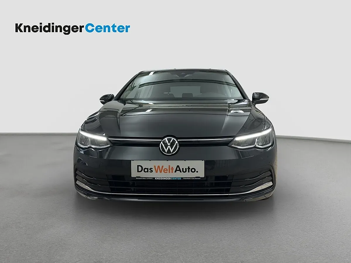 Volkswagen Golf 2024 photo 2