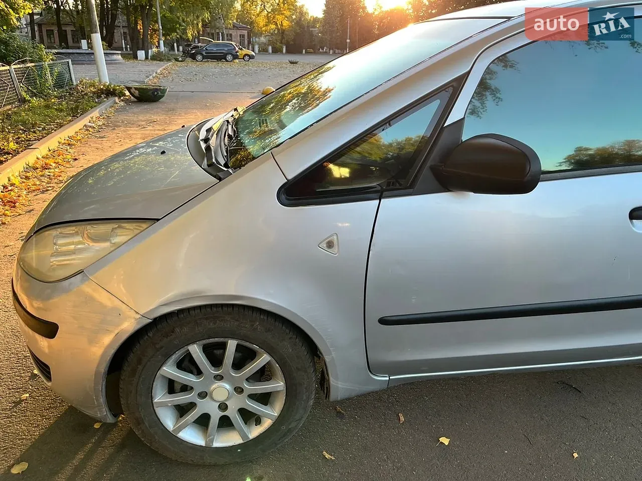 Mitsubishi Colt 2006 photo 3