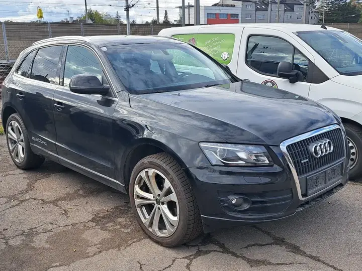 Audi Q5 2010 photo 3