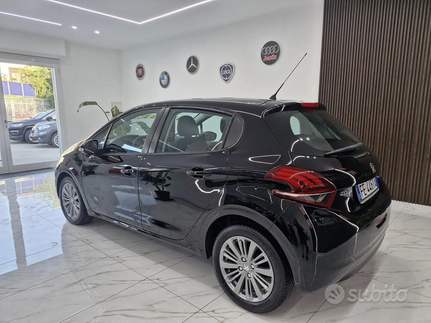 Peugeot 208 2016 photo 4