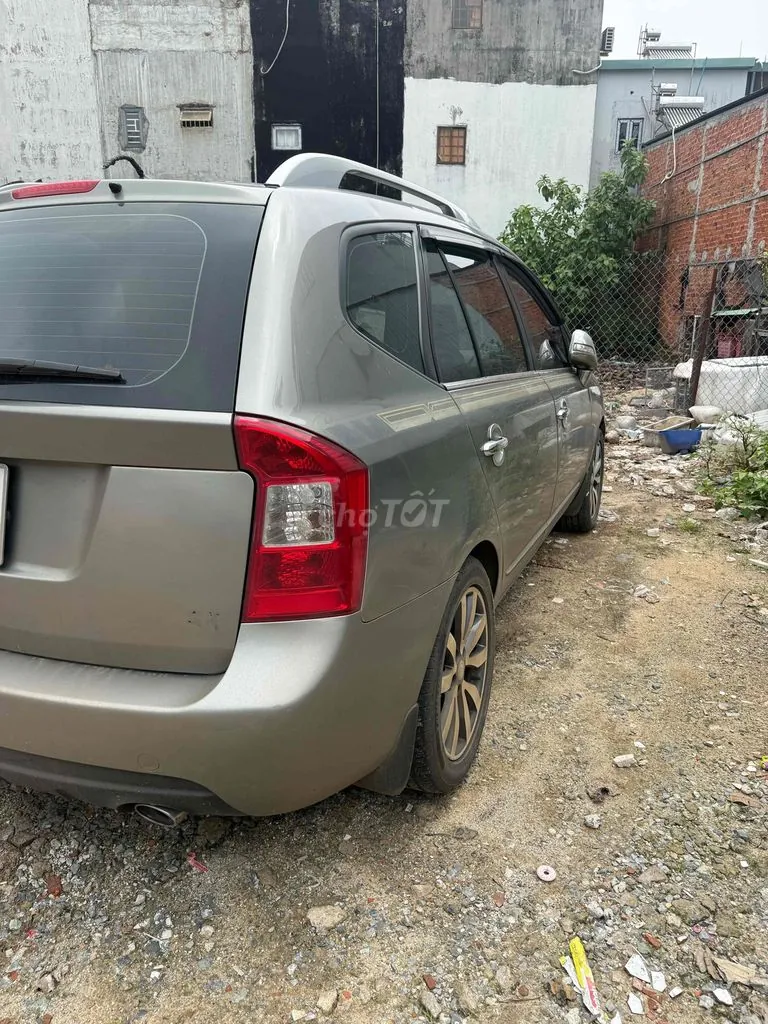 Kia Carens 2011 photo 5