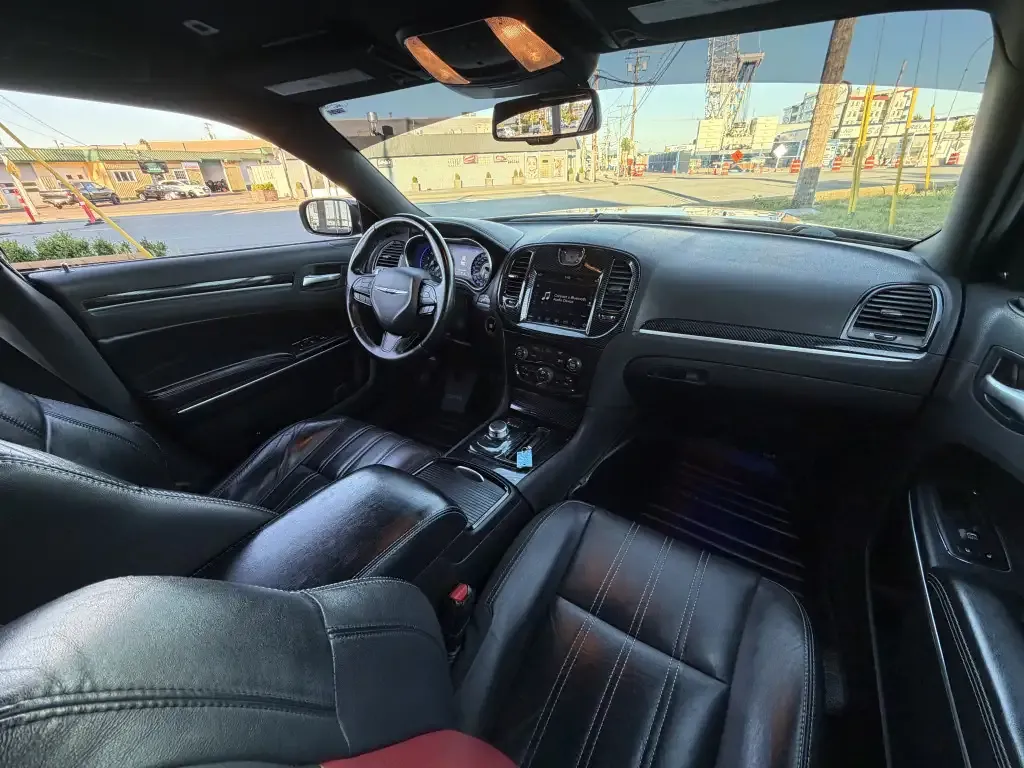 Chrysler 300 2018 photo 5