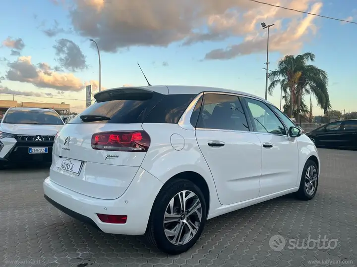 Citroen C4 Picasso 2015 photo 4
