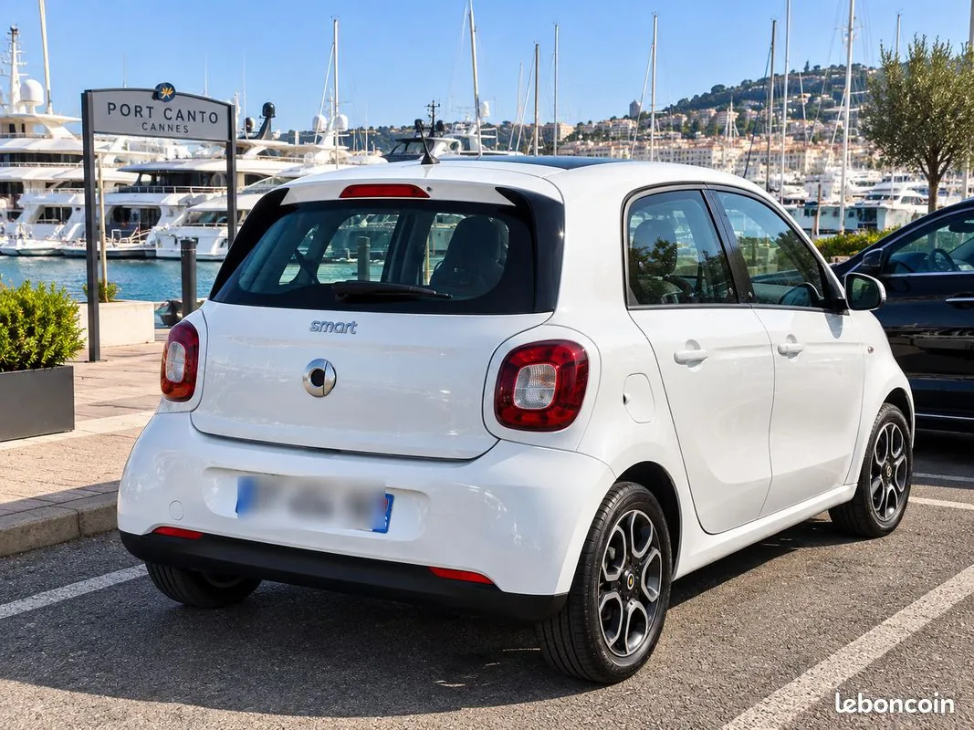 Smart Forfour 2015 photo 2