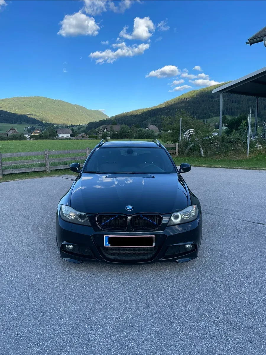 BMW 3 Series 2009 photo 3