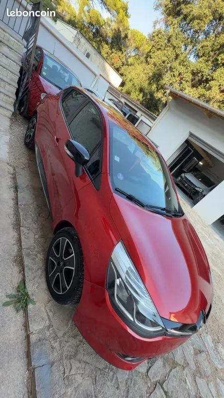 Renault Clio 2014 photo 2
