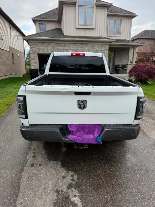 Dodge Ram 1500 2010 photo 4