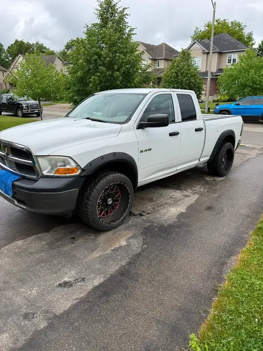 Dodge Ram 1500 2010 photo 3