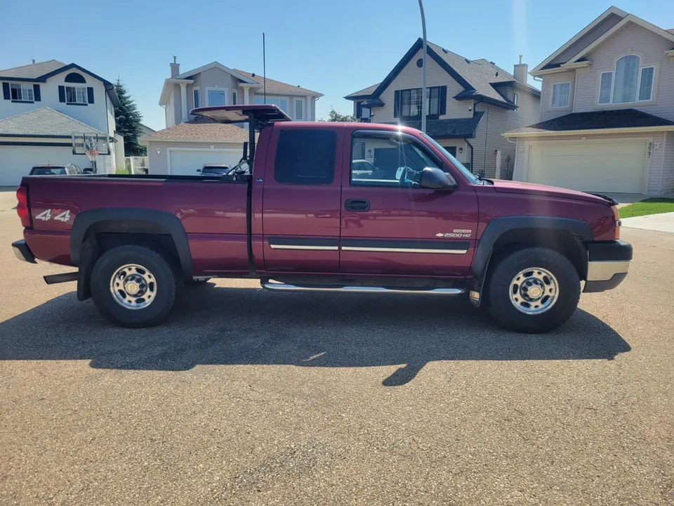 Chevrolet Silverado Hd 2004 photo 2