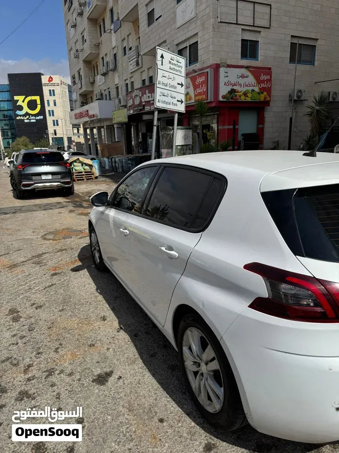 Peugeot 308 2021 photo 2