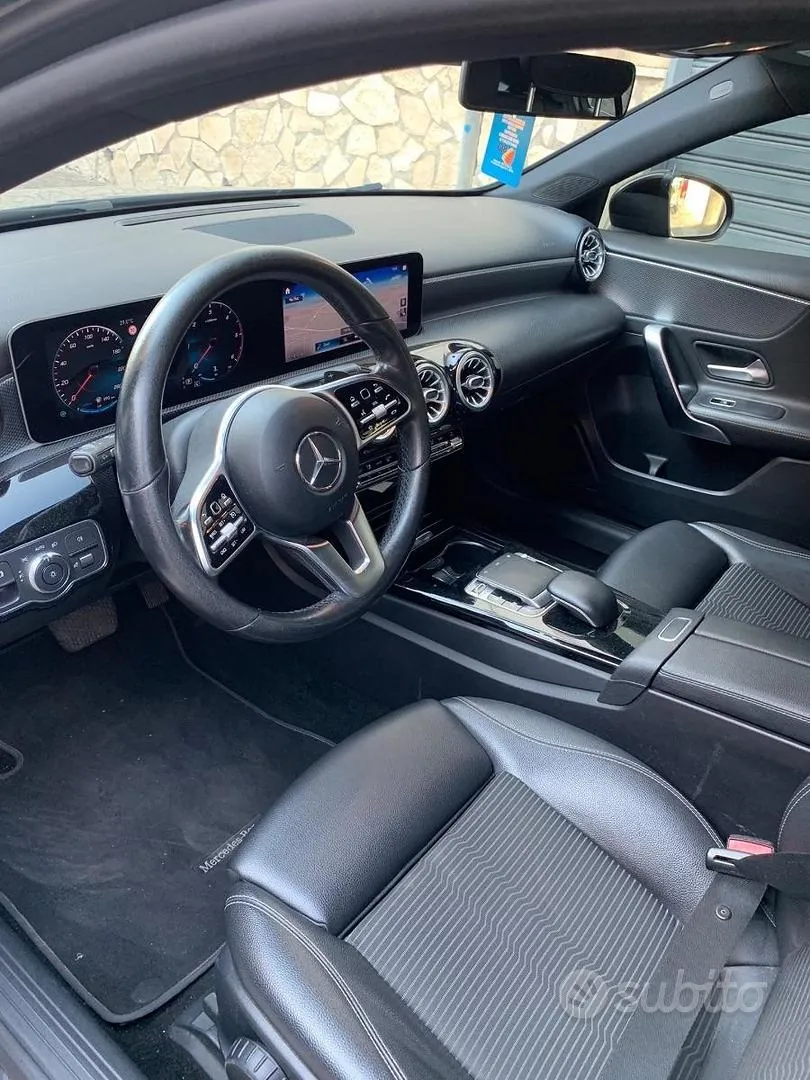 Mercedes-Benz A-Class 2019 photo 2