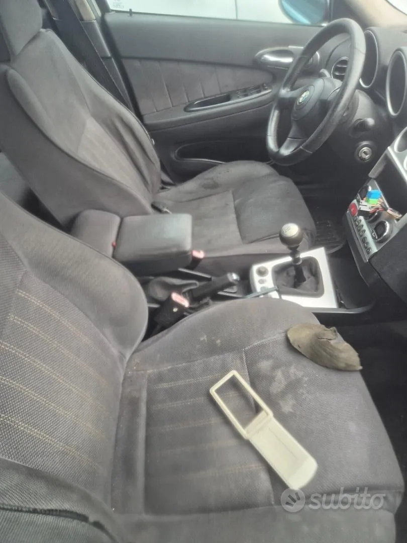Alfa Romeo 156 2004 photo 4