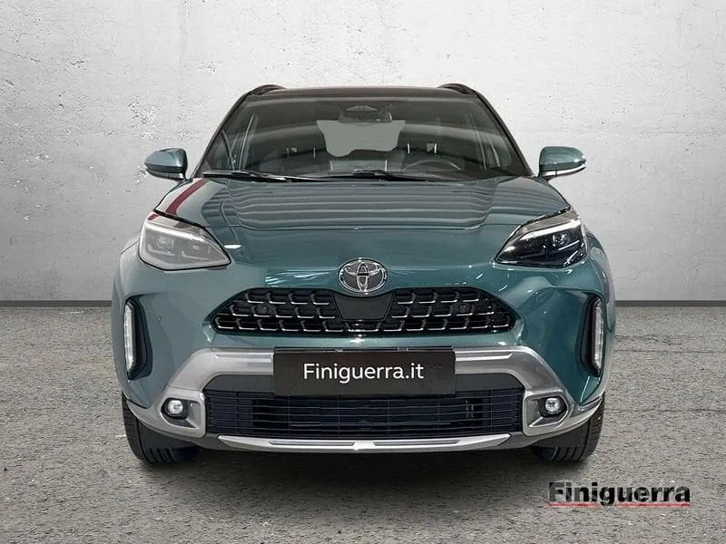 Toyota Yaris Cross 2025 photo 2