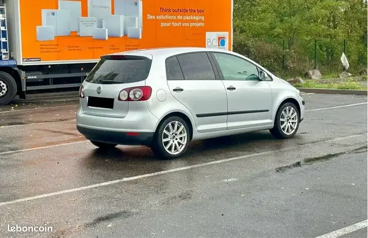 Volkswagen Golf 2006 photo 2