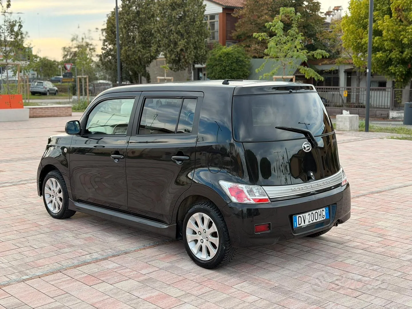 Daihatsu Materia 2009 photo 3