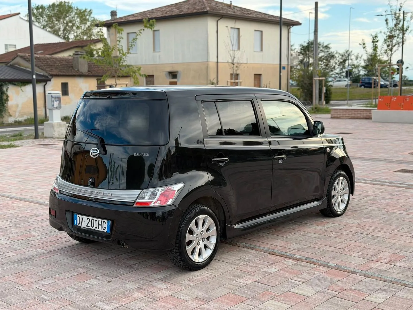 Daihatsu Materia 2009 photo 2