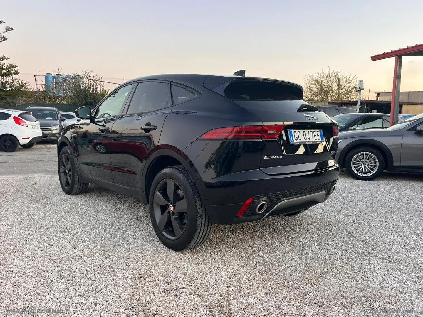 Jaguar E-Pace 2020 photo 5