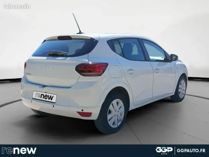 Dacia Sandero 2023 photo 2
