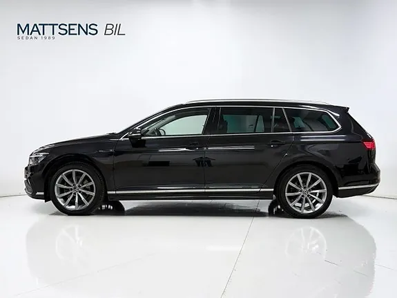 Volkswagen Passat 2022 photo 3