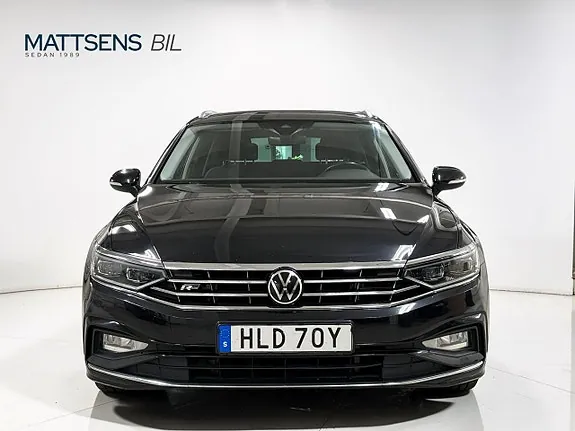 Volkswagen Passat 2022 photo 2