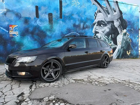 Skoda Superb 2015 photo 3