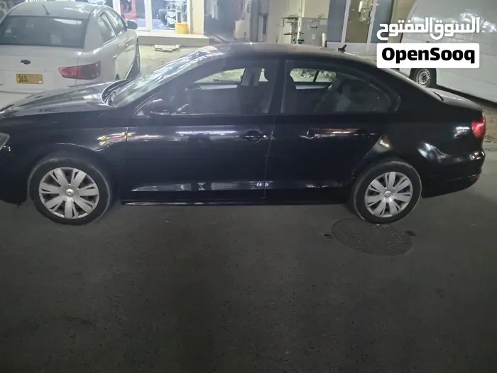 Volkswagen Jetta 2012 photo 2
