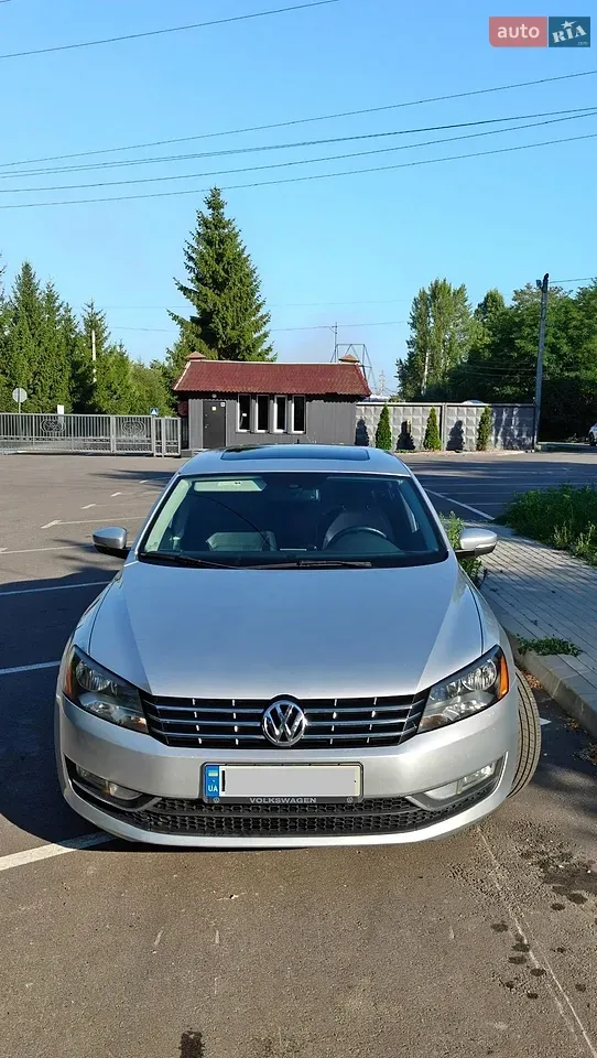Volkswagen Passat 2013 photo 2