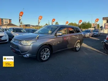 Mitsubishi Outlander 2013 photo 4