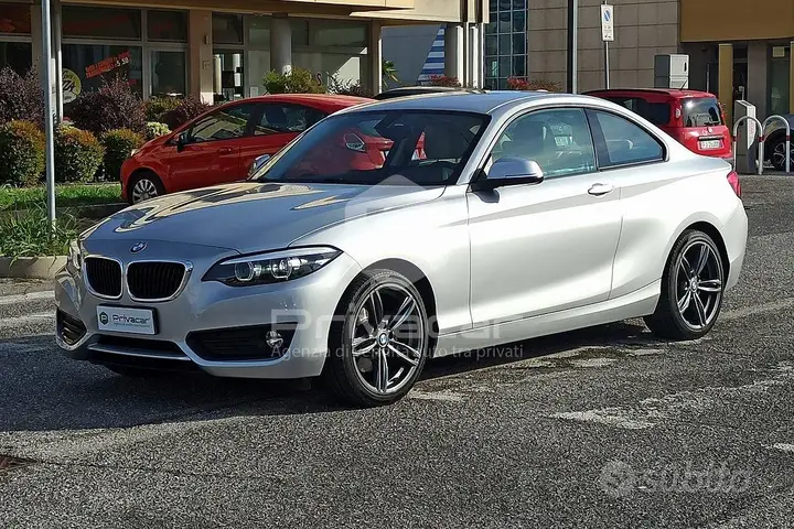 BMW 220I