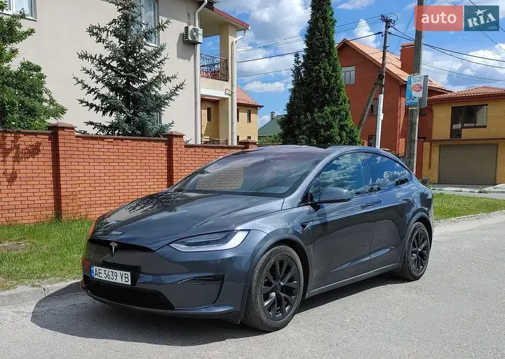 Tesla Model X