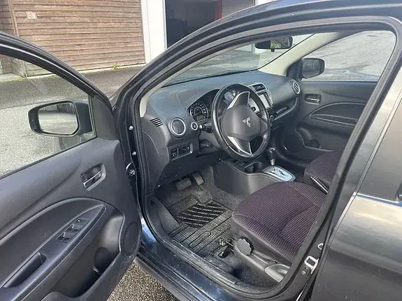 Mitsubishi Space Star I 2013 photo 4