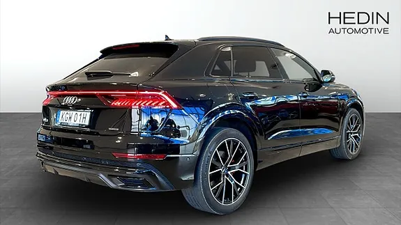Audi Q8 2023 photo 2