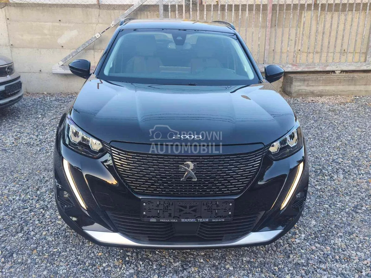 Peugeot 2008 2021 photo 2