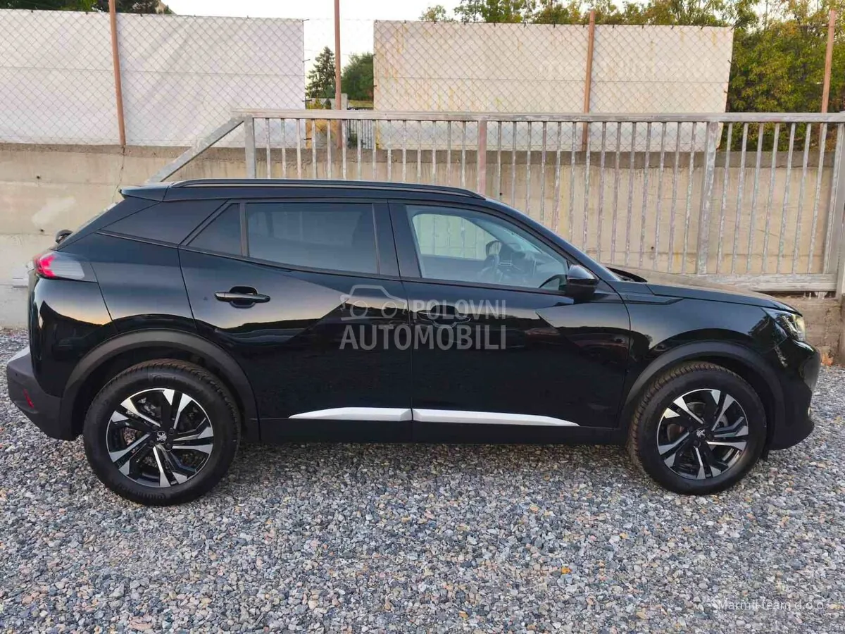 Peugeot 2008 2021 photo 4