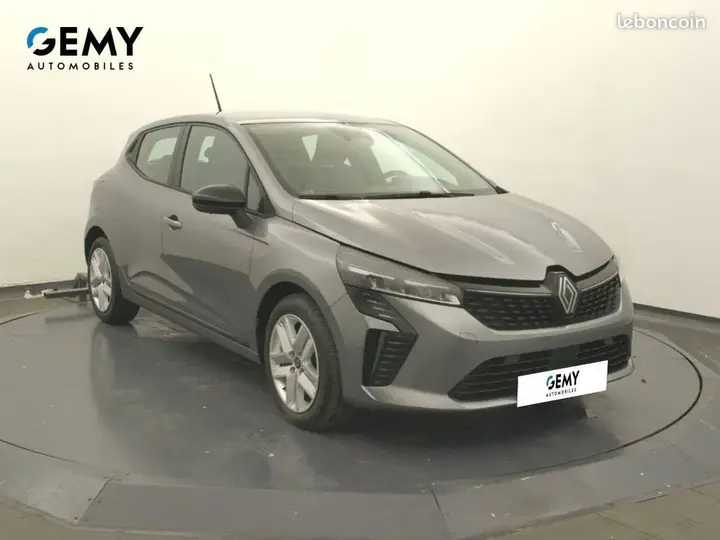 Renault Clio 2025 photo 3
