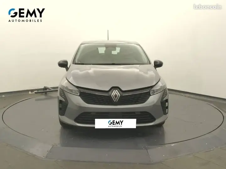 Renault Clio 2025 photo 2