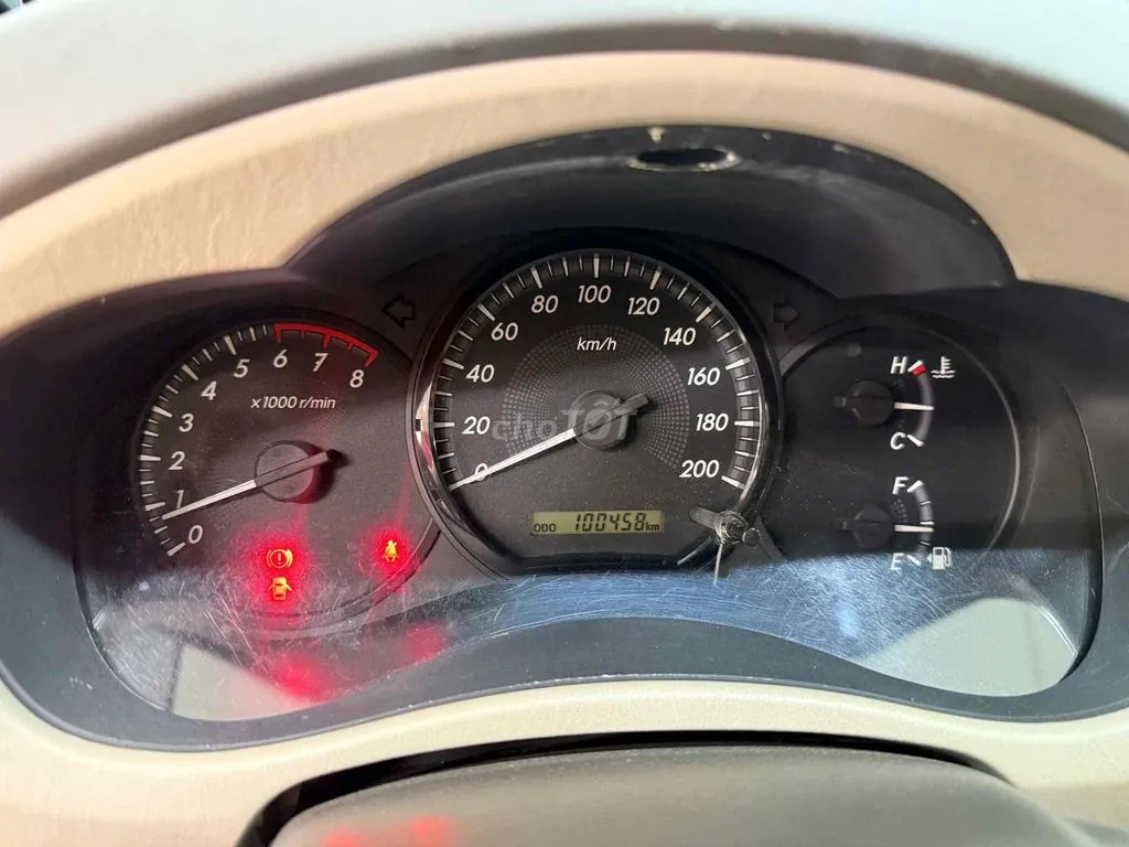 Toyota Innova 2014 photo 2