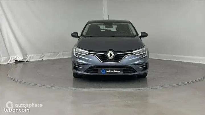 Renault Megane 2021 photo 2