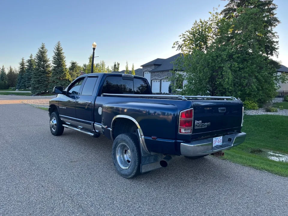 Dodge Ram 3500 2005 photo 3