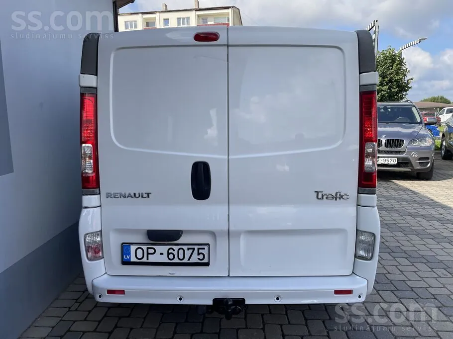 Renault Trafic 2012 photo 4