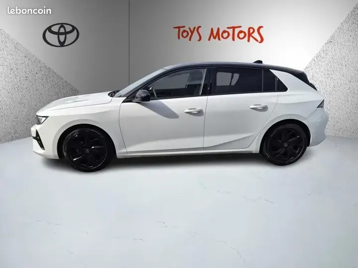 Opel Astra 2024 photo 2