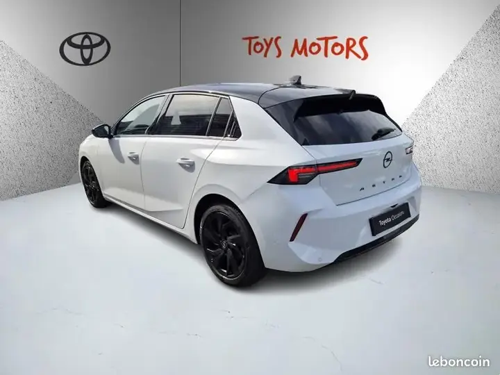 Opel Astra 2024 photo 3