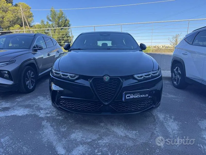 Alfa Romeo Tonale 2025 photo 2