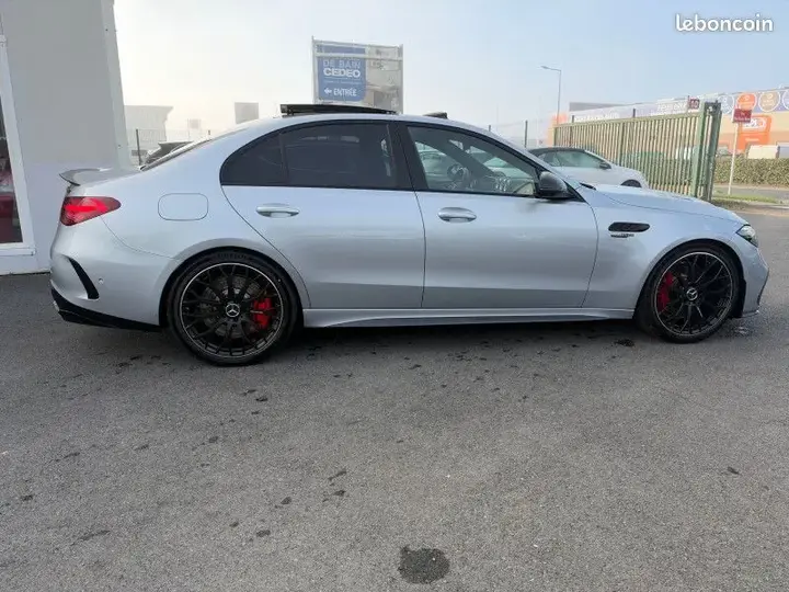 Mercedes-Benz C-Class 2024 photo 4