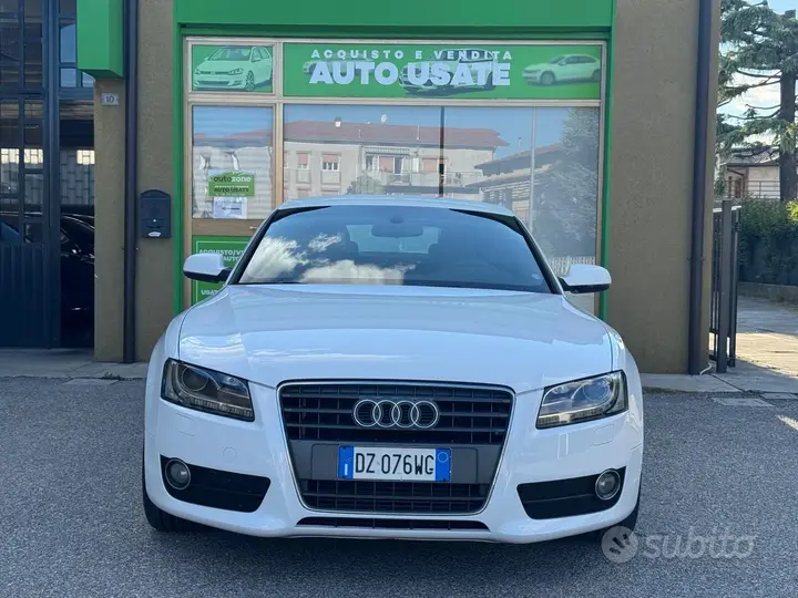 Audi A5 2010 photo 2