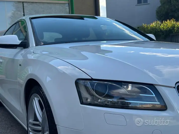 Audi A5 2010 photo 4