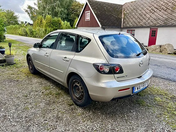 Mazda 3 2007 photo 4
