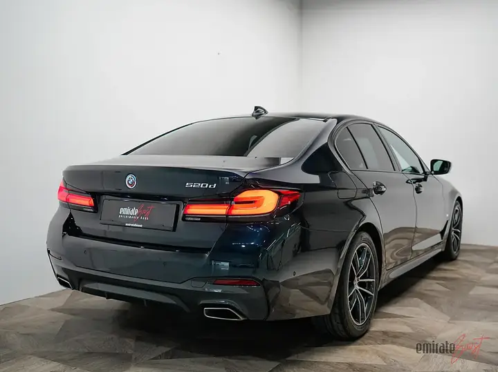 BMW 5 Series 2022 photo 2