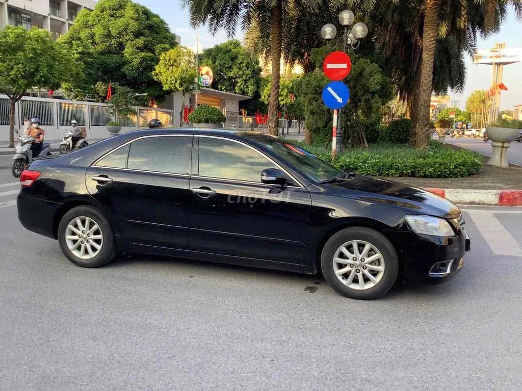 Toyota Camry 2010 photo 4