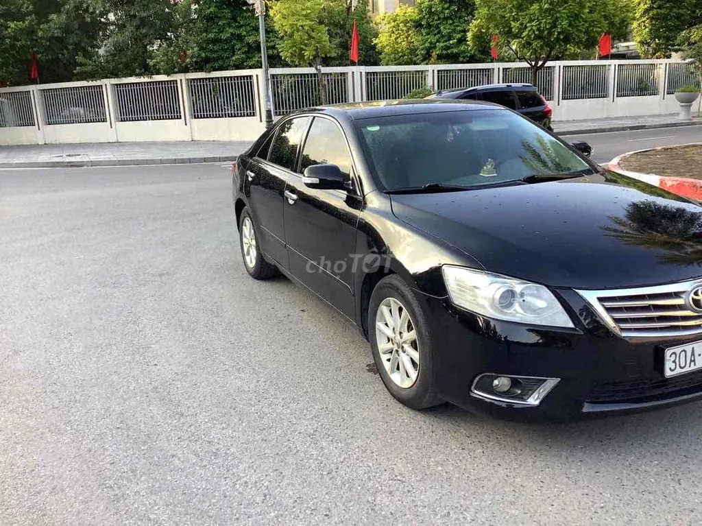 Toyota Camry 2010 photo 2